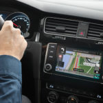 Nawigacja GPS jako fundamentalny dodatek dla kierowców